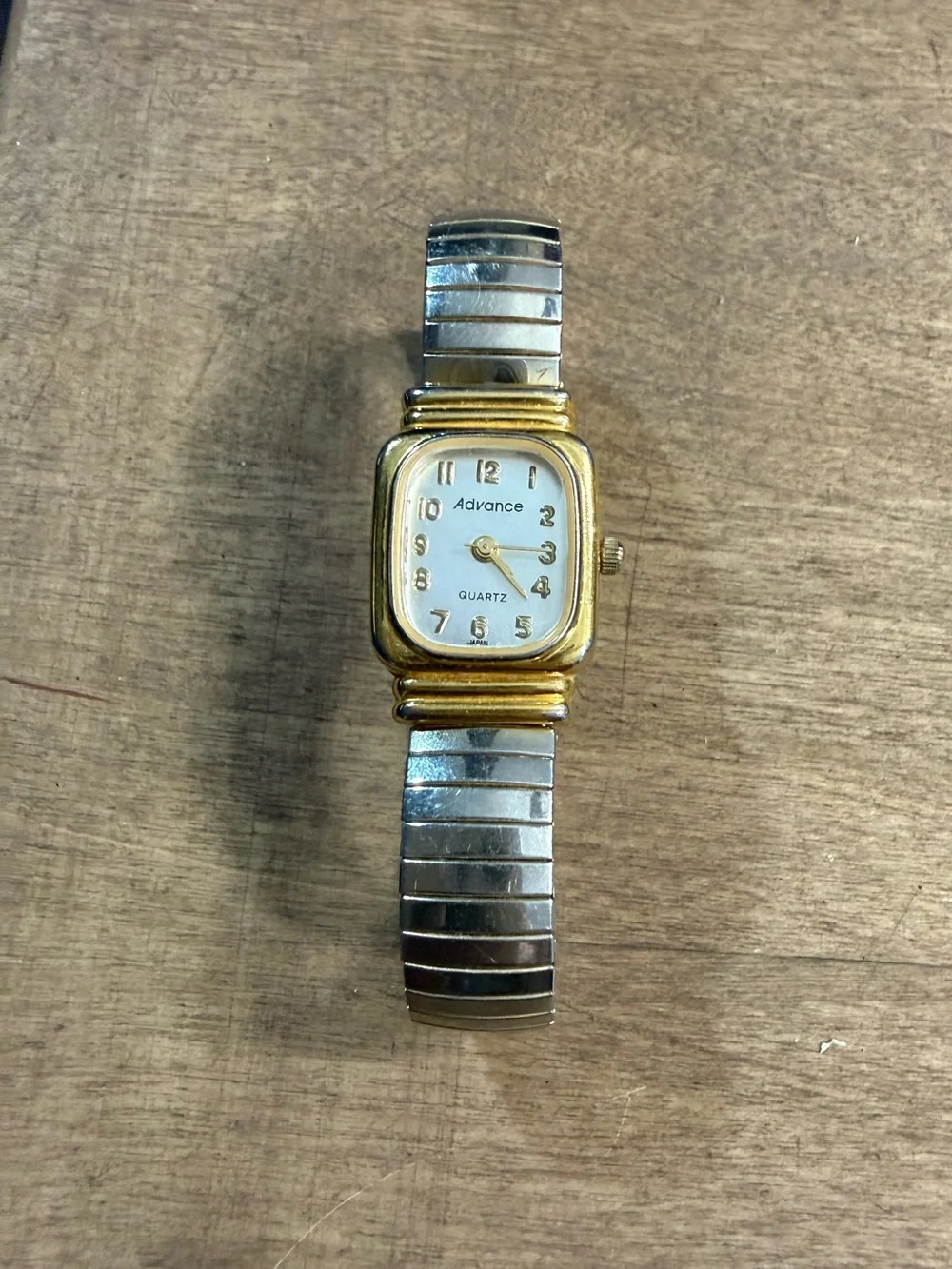 Advance Vintage Two Tone Stretch Band Quartz Watch Japan Movement Women’s